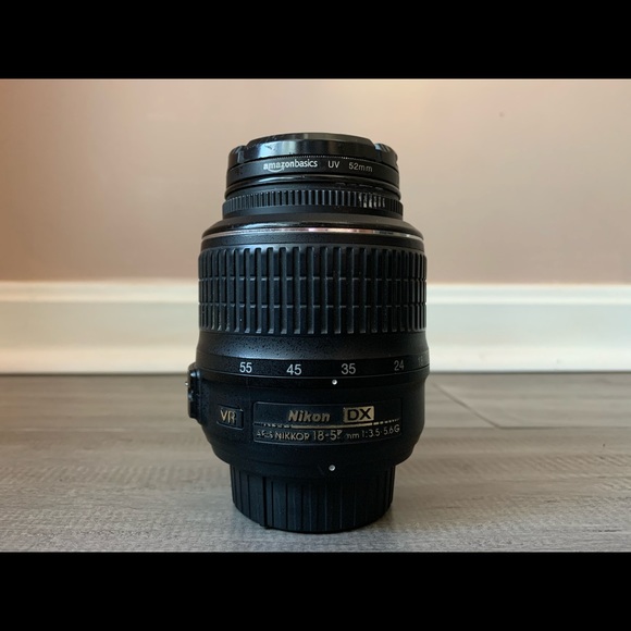 Nikon DX AF-S Nikkor 18-55mm 5.6G VR Lens - Picture 11 of 11
